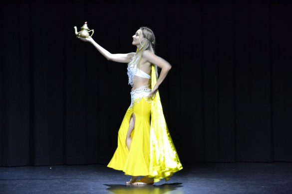 Espectaculo alumnas de danza del vientre enero 2023